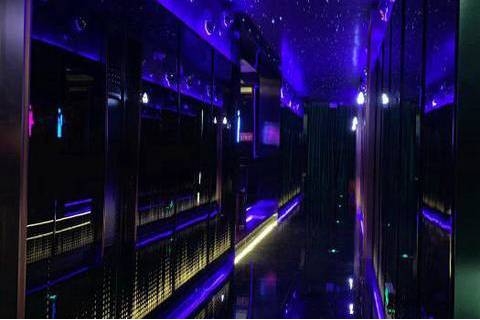 成都夜总会预订/消费,成都高端商务KTV预订排行,带你玩转精彩成都夜生活
