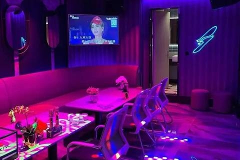 重庆小时场KTV预订/订位,重庆KTV预订排名指南,看完畅玩重庆娱乐场地咯