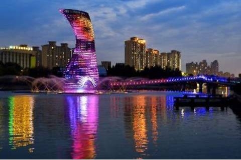 济南商务KTV预订/消费,济南高端KTV预订排行,商务应酬新动向解读