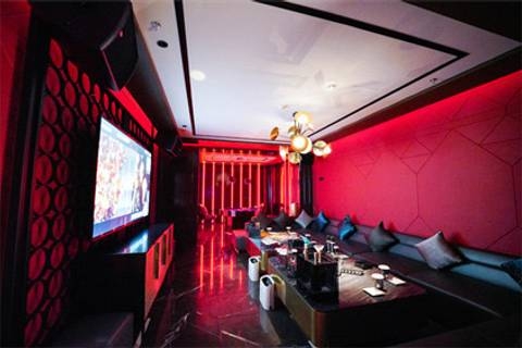 上海夜幕国际KTV(嘉定丰庄)：收费价格、地址预订与包厢环境？